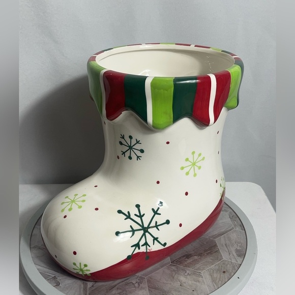 Large Ceramic Christmas Boot Vase Planter Snowflake Red Green 10” Tall - Picture 4 of 6